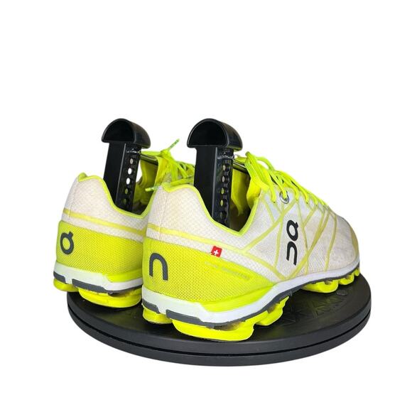 ***SOLD*** Womens On Cloudflash 1 Running Shoes Size 8.5 White Volt - Picture 4 of 6